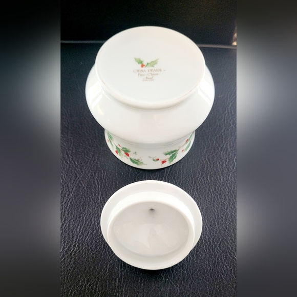 China Pearl NOEL Fine China Liling Cream & Sugar Bowl Serving Set Holly & Berry - Picture 10 of 11